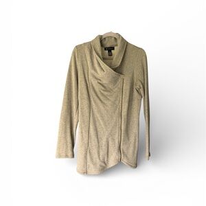 🔥🔥INC Jacket tan/gold sheen cardigan size Medium 🥶 princess seams